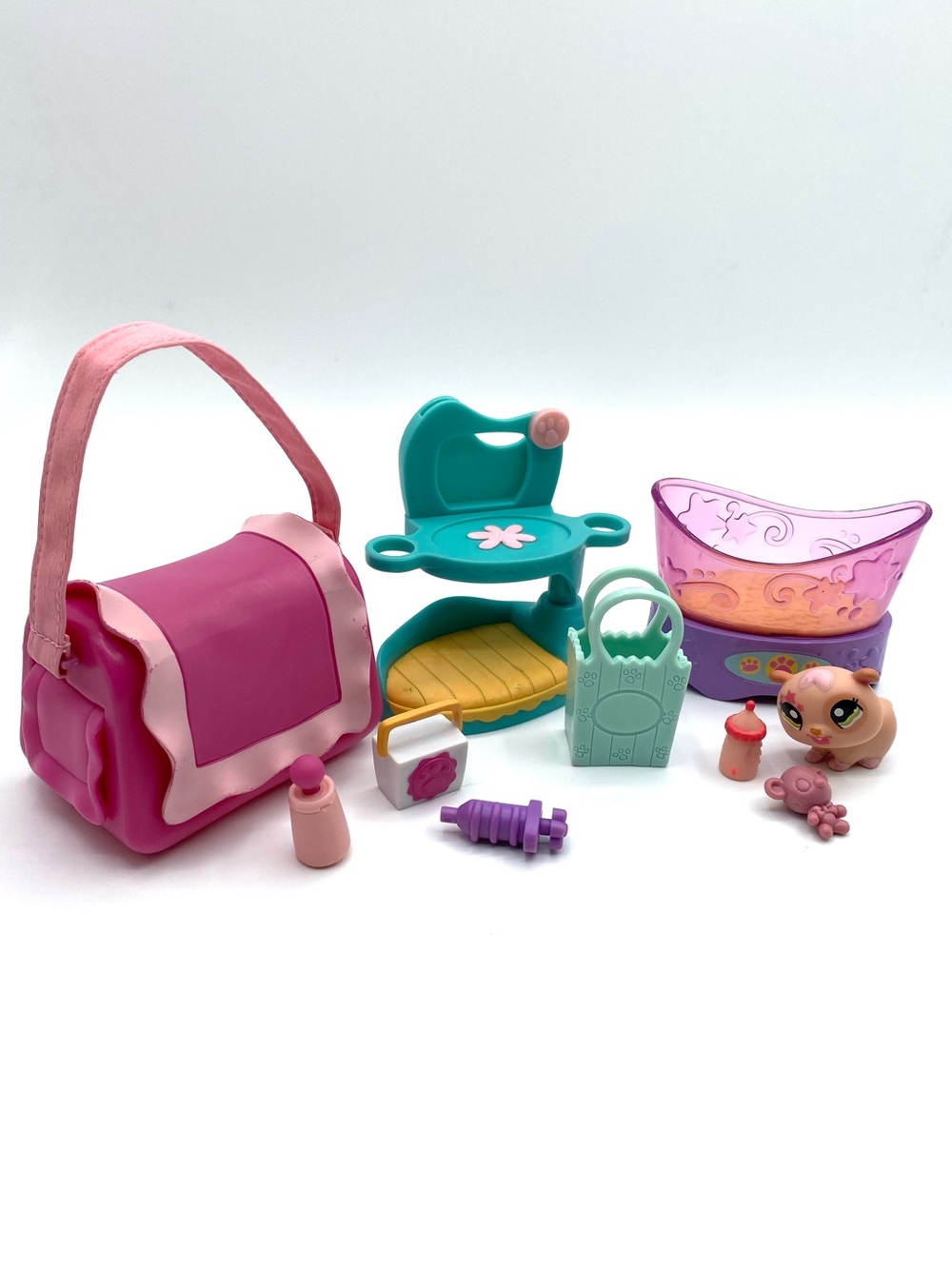 Littlest Pet Shop LPS Pet Carrier & Assorted Accessories Lot - Picture 3 of 15